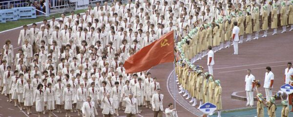 Национальная олимпийская команда СССР на церемонии открытия Олимпиады-80 Национальная олимпийская команда СССР на церемонии открытия Олимпиады-80 - Sputnik Тоҷикистон