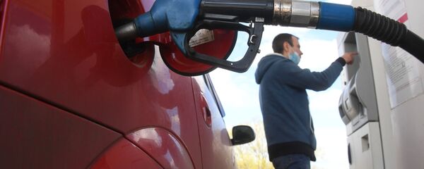 Работа АЗС в Москве - Sputnik Тоҷикистон