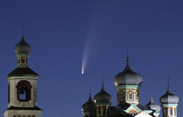 Комета C/2020 F3 над Белоруссией - Sputnik Таджикистан