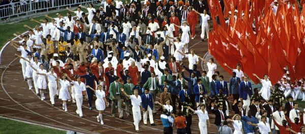 Торжественное закрытие XXII летних Олимпийских игр. Центральный стадион имени Ленина (Лужники). - Sputnik Таджикистан