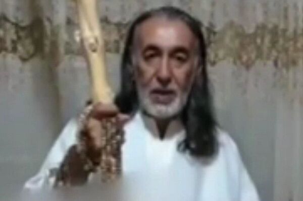 Посухи сафорат ба пайғамбар аз Самарқанд, ки Чинро ватани COVID - 19 хонд - акс - Sputnik Тоҷикистон