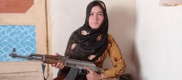 Афганская девушка расстреляла боевиков Талибана за убийство родителей Афганская девушка расстреляла боевиков Талибана за убийство родителей - Sputnik Таджикистан