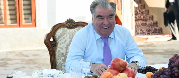 Президент Республики Таджикистан Эмомали Рахмон Президент Республики Таджикистан Эмомали Рахмон - Sputnik Таджикистан