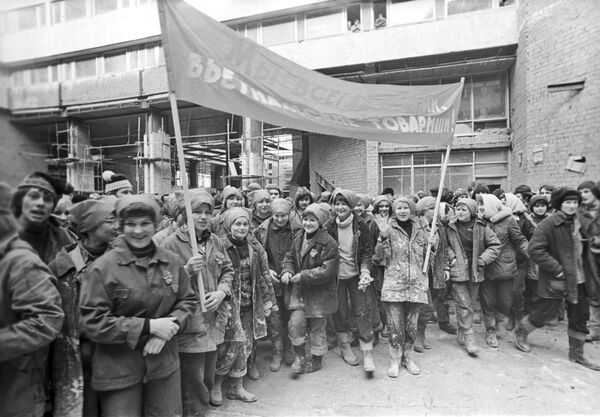 С душой и размахом: что строили в Москве к Олимпиаде-80 кроме стадионов С душой и размахом: что строили в Москве к Олимпиаде-80 кроме стадионов - Sputnik Таджикистан
