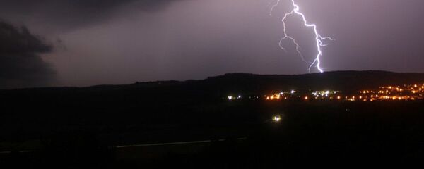 Молния, архивное фото - Sputnik Тоҷикистон