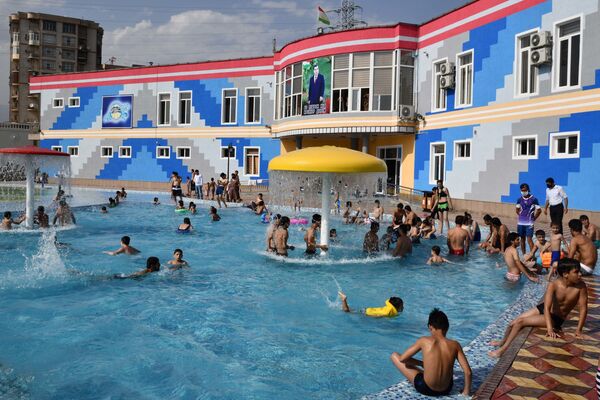 Аквапарк Обшорон в Душанбе - Sputnik Таджикистан