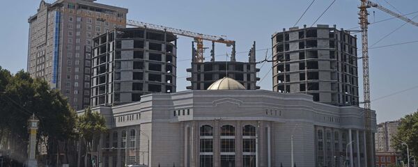 Строительство нового здания министерства связи Строительство нового здания министерства связи - Sputnik Таджикистан