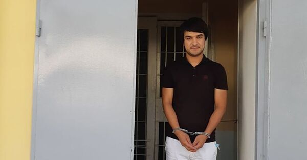 Боздошти пранкерон: ҳабси Шаҳриёри Давлат ва 2 ҳаммаслаконаш - видео Боздошти пранкерон: ҳабси Шаҳриёри Давлат ва 2 ҳаммаслаконаш - видео - Sputnik Тоҷикистон