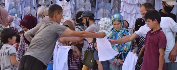 В Душанбе открылась ярмарка школьных товаров - Sputnik Таджикистан