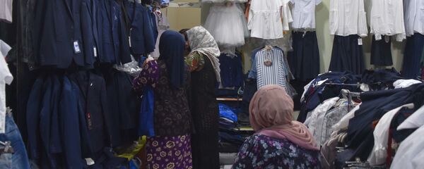 В Душанбе открылась ярмарка школьных товаров - Sputnik Тоҷикистон