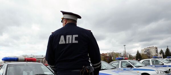 Сотрудник ГИБДД, архивное фото - Sputnik Тоҷикистон