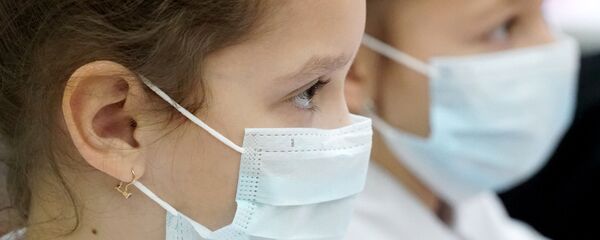 Школьники в масках - Sputnik Тоҷикистон