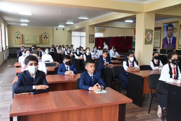 Начало учебного года в Таджикистане - Sputnik Таджикистан