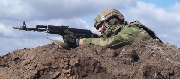 Активная фаза учения двух армий ЦВО на Кузбассе и в Оренбуржье - YouTube - Sputnik Таджикистан