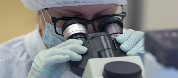 Производство вакцины от COVID-19 на фармацевтическом заводе Биннофарм - Sputnik Тоҷикистон