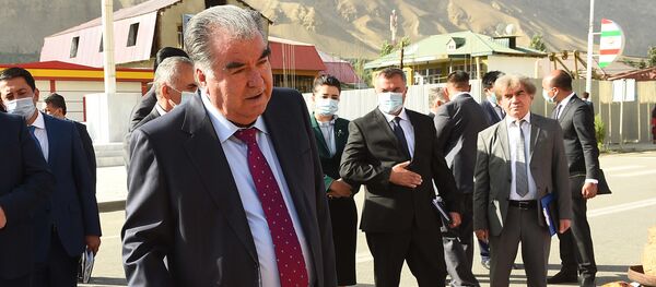 Эмомали Рахмон прибыл с рабочим визитом в ГБАО Эмомали Рахмон прибыл с рабочим визитом в ГБАО - Sputnik Таджикистан