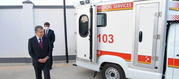 Президент Узбекистана осмотрел специальные автомобили, которые планируется производить в республике Президент Узбекистана осмотрел специальные автомобили, которые планируется производить в республике - Sputnik Тоҷикистон