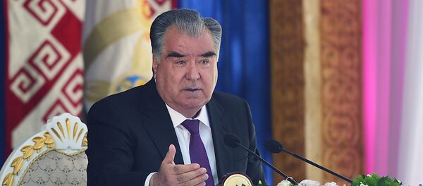Президент Таджикистана Эмомали Рахмон Президент Таджикистана Эмомали Рахмон - Sputnik Тоҷикистон