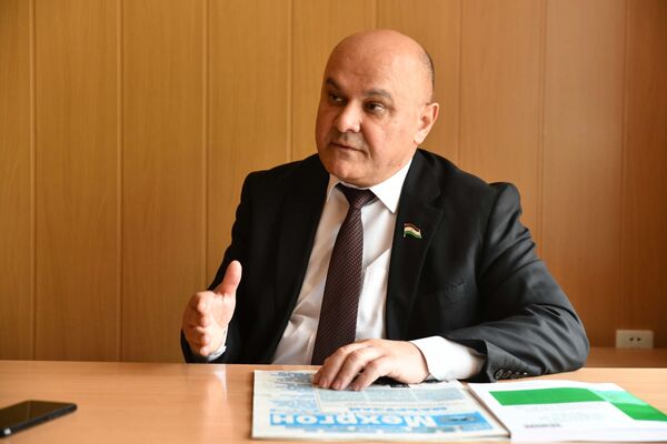 Выбери меня: кандидаты в президенты Таджикистана и их обещания народу Выбери меня: кандидаты в президенты Таджикистана и их обещания народу - Sputnik Таджикистан