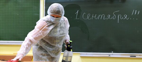 Подготовка школы к новому учебному году Подготовка школы к новому учебному году - Sputnik Таджикистан