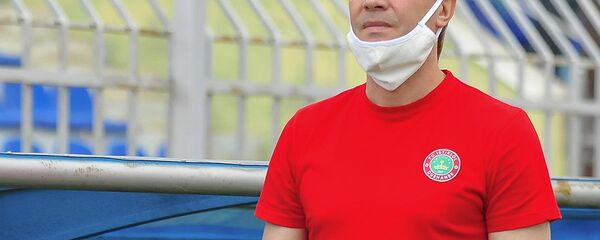 Главный тренер команды «Истиклол» Виталий Левченко Главный тренер команды «Истиклол» Виталий Левченко - Sputnik Таджикистан