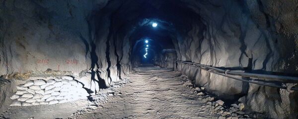 Тоннель на строительстве Талко Голд - Sputnik Тоҷикистон