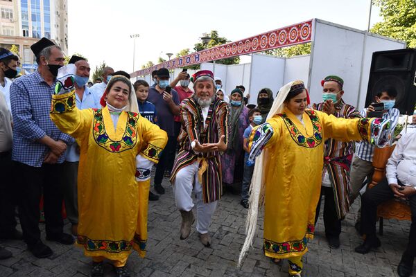 Фестиваль тыквы, дыни и арбуза в Душанбе  - Sputnik Таджикистан