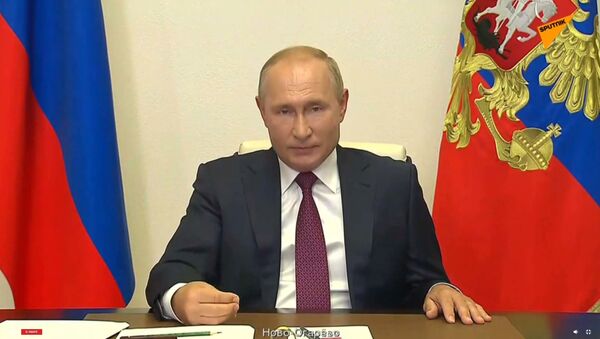 Путин принимает участие во всероссийском открытом уроке - Sputnik Таджикистан