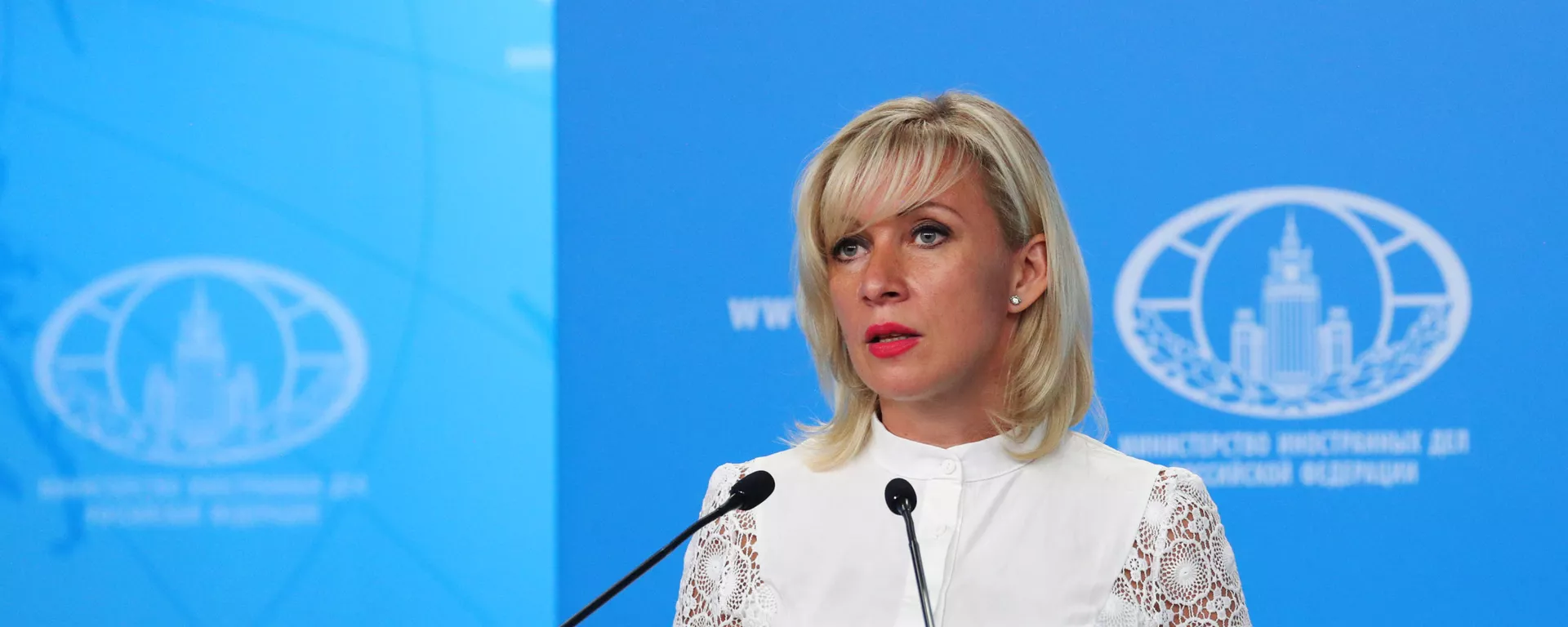Брифинг официального представителя МИД России М. Захаровой - Sputnik Тоҷикистон, 1920, 01.05.2021