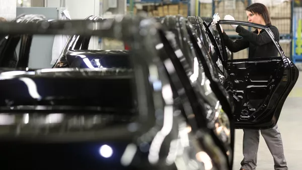 Работа автомобильного завода Nissan в Санкт-Петербурге - Sputnik Тоҷикистон
