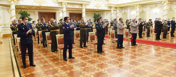 Маросими супоридани мукофотҳои давлатӣ - Sputnik Таджикистан