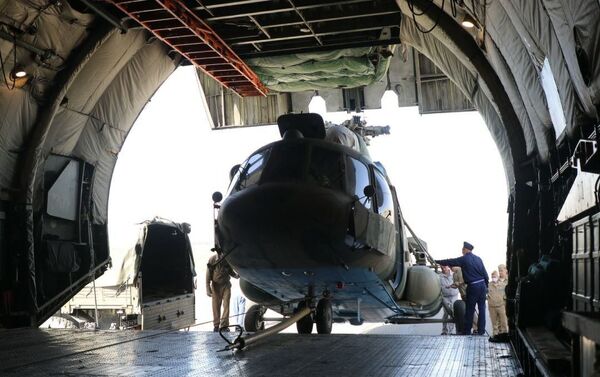 Транспортно-боевой вертолет Ми-8 МТВ5-1 - Sputnik Таджикистан