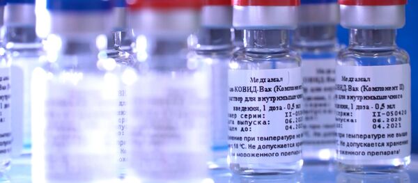 Вакцину Спутник V выпустили в гражданский оборот Вакцину Спутник V выпустили в гражданский оборот - Sputnik Таджикистан