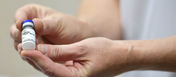 Вакцинация добровольцев против COVID-19 в Москве Вакцинация добровольцев против COVID-19 в Москве - Sputnik Таджикистан