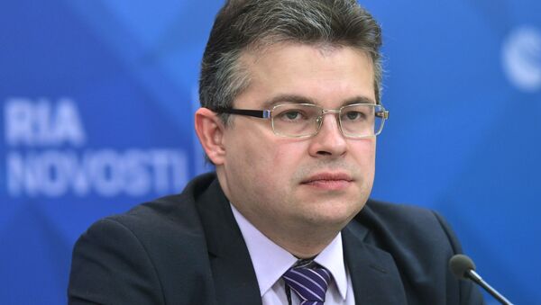 Директор по энергетическому направлению Института энергетики и финансов Алексей Громов - Sputnik Таджикистан