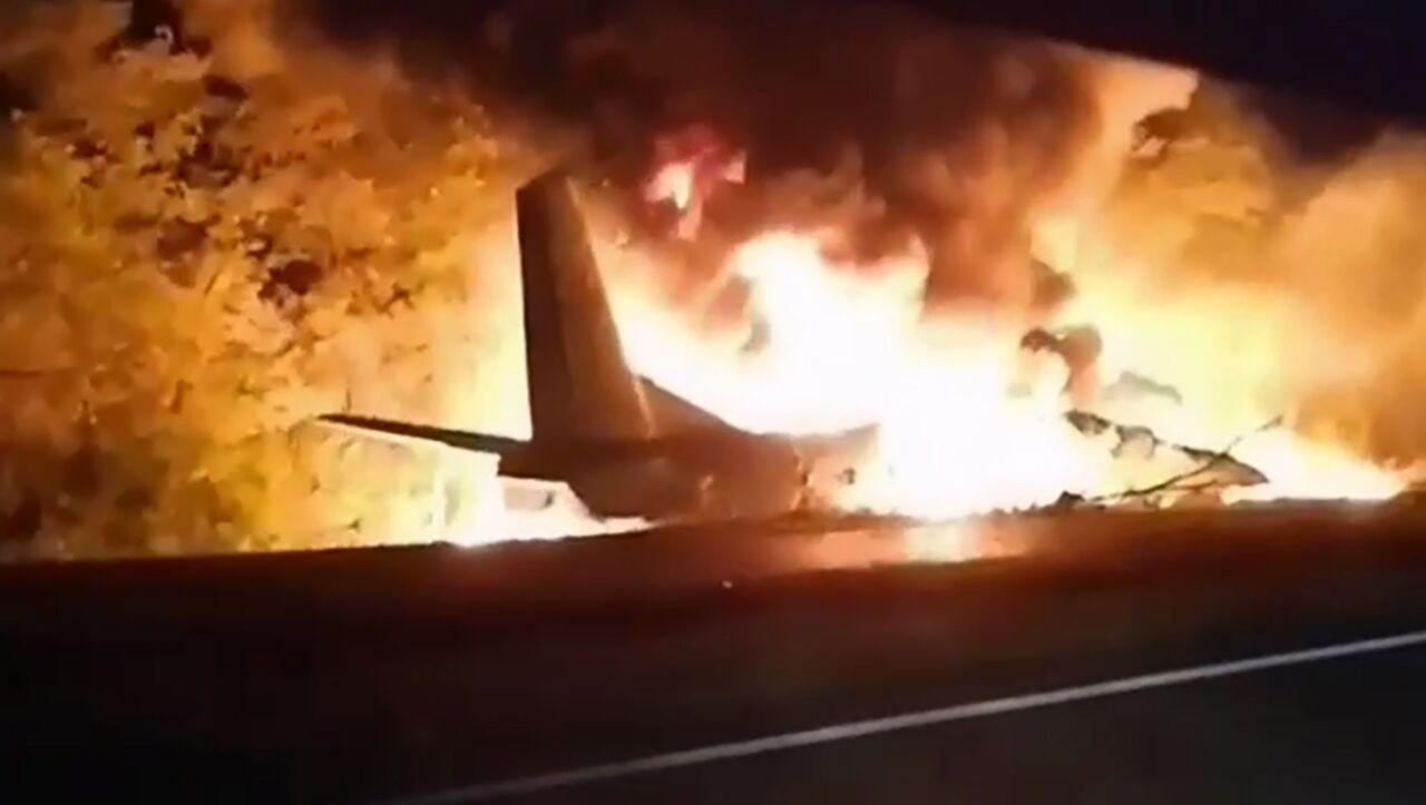 фото взорвавшегося самолета
