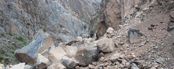 Камнепад в Таджикистане - Sputnik Тоҷикистон