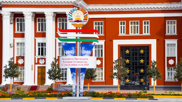 Предвыборное оформление города Душанбе - Sputnik Таджикистан