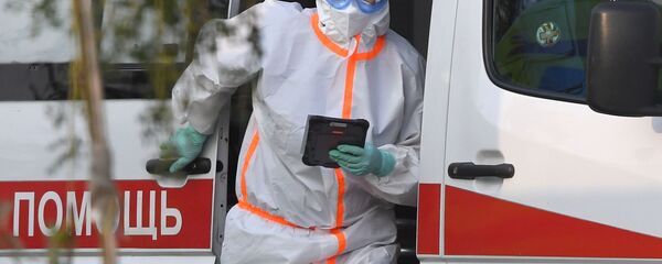 Машины скорой помощи у больницы в Коммунарке - Sputnik Тоҷикистон