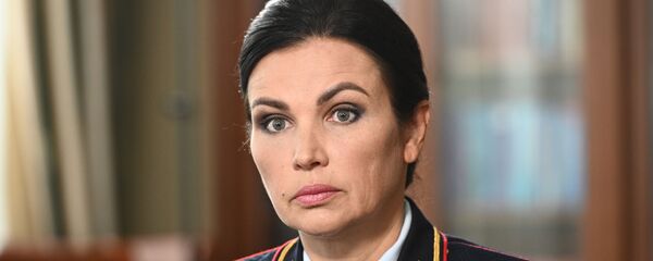 Начальник Главного управления по вопросам миграции МВД России, генерал-лейтенантом Валентиной Казаковой  - Sputnik Таджикистан