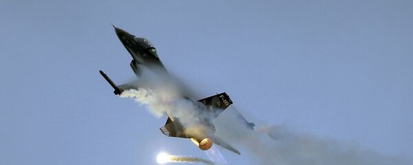 Самолет F-16 - Sputnik Тоҷикистон