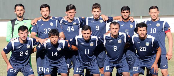 Футболисты команды Истаравшан - Sputnik Таджикистан