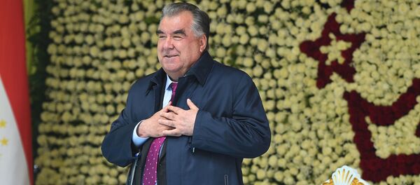 Президент Республики Таджикистан Эмомали Рахмон Президент Республики Таджикистан Эмомали Рахмон - Sputnik Тоҷикистон