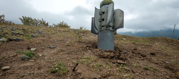 Реактивный снаряд системы Смерч на территории общины Иванян Нагорного Карабаха - Sputnik Тоҷикистон