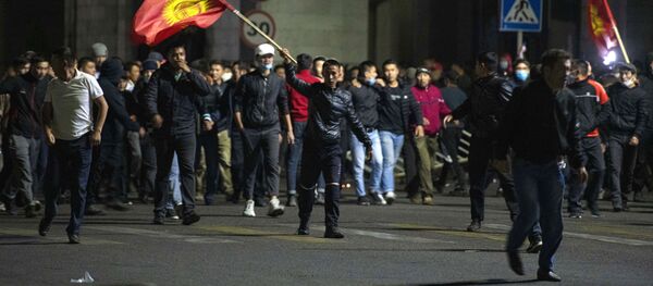 Акция протеста в Бишкеке - Sputnik Таджикистан