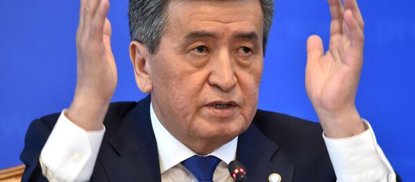 Президент Кыргыстана Сооронбай Жээнбеков  - Sputnik Тоҷикистон