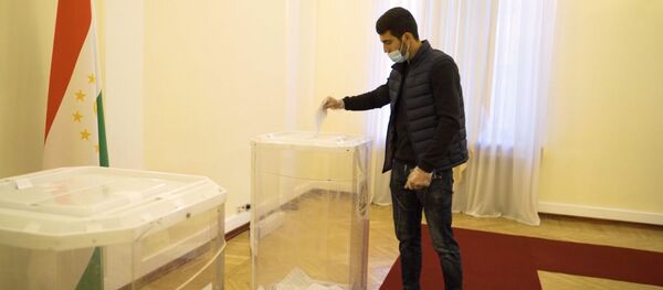 Выборы президента Таджикистана в посольстве в Москве - YouTube - Sputnik Таджикистан