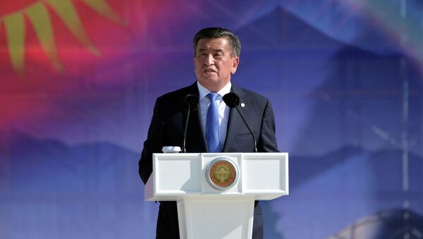 Президент Кыргызстана Сооронбай Жээнбеков - Sputnik Тоҷикистон