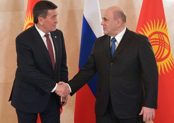 Председатель правительства РФ Михаил Мишустин и президент Кыргызстана Сооронбай Жээнбеков - Sputnik Таджикистан
