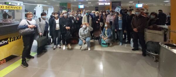 В Таджикистан прибыли российские учителя В Таджикистан прибыли российские учителя - Sputnik Таджикистан